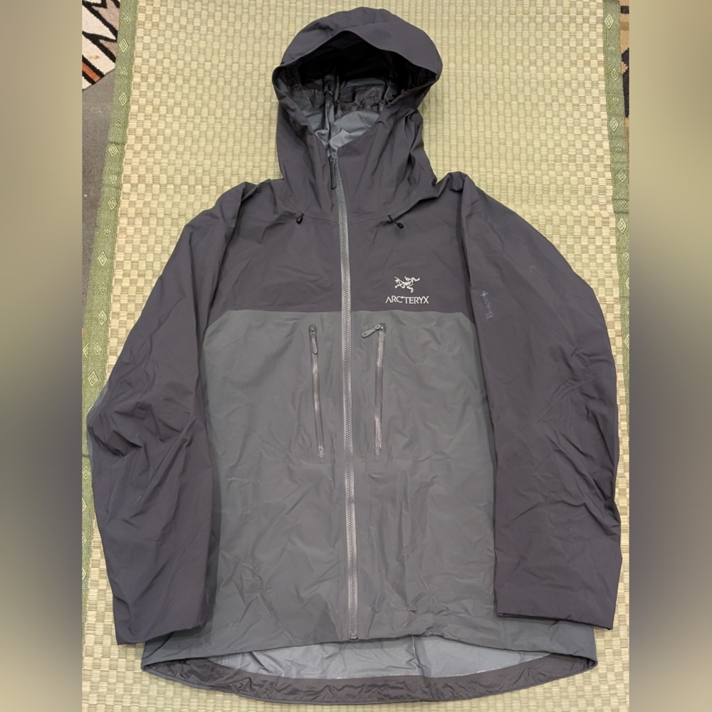 Arc'teryx Alpha AR GORE-TEX Pro Glitch Jacket Gray Black Men's Size XL